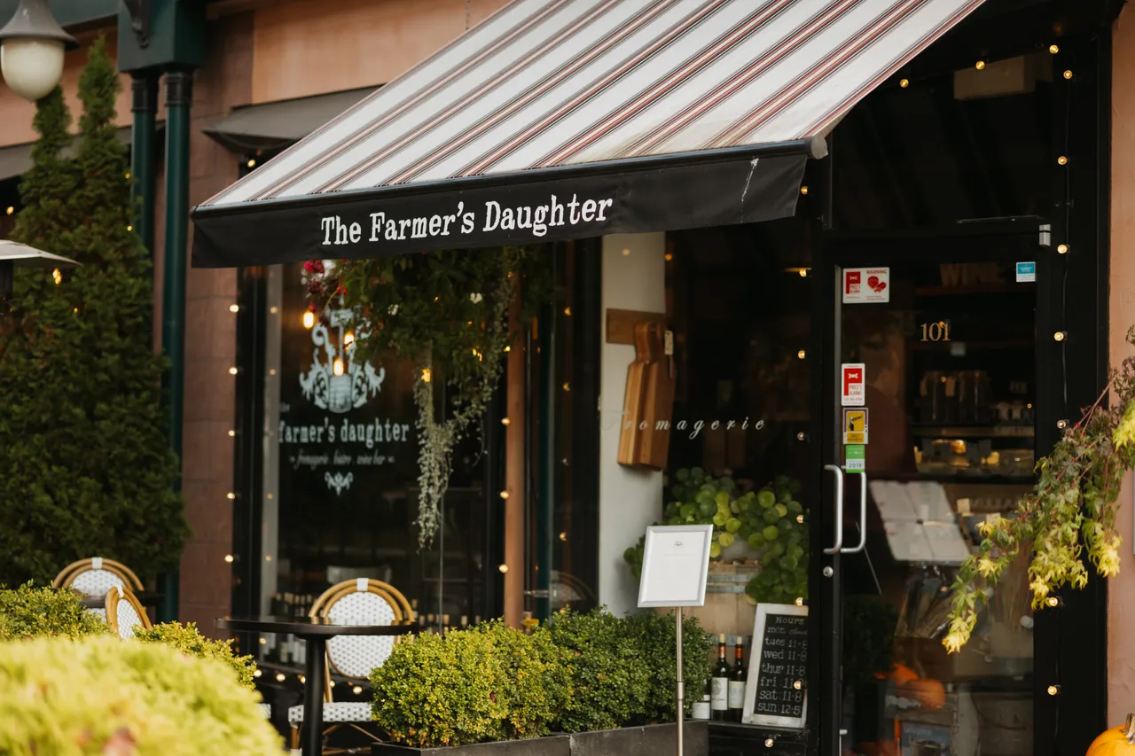 Storefronts - 16 - The Farmer's Daughter - Sidney