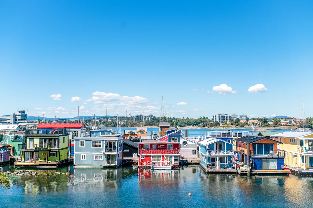 Floating homes - 4