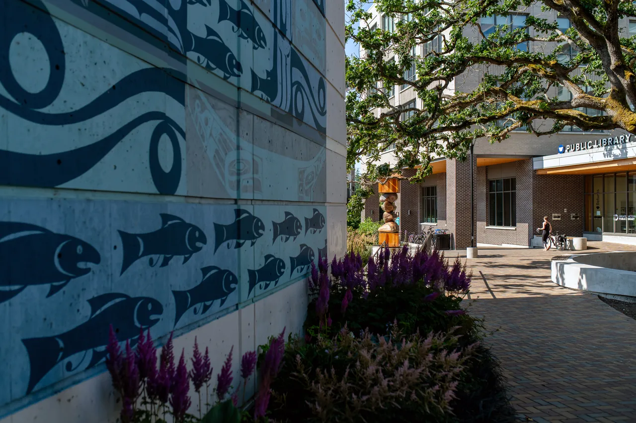 Indigenous Art near Library during Summer