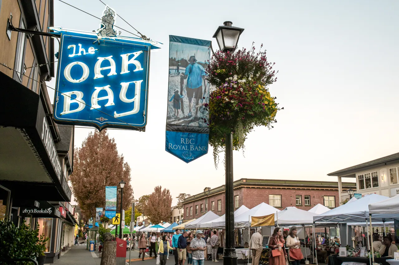 Street market - 1 - Oak Bay