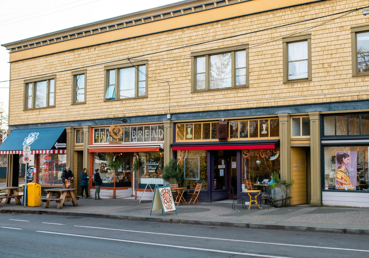 Storefronts - 4 - Victoria