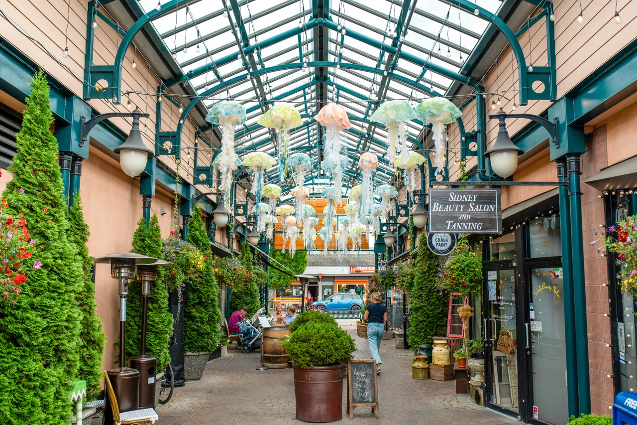 Street arcade - 2 - Sidney