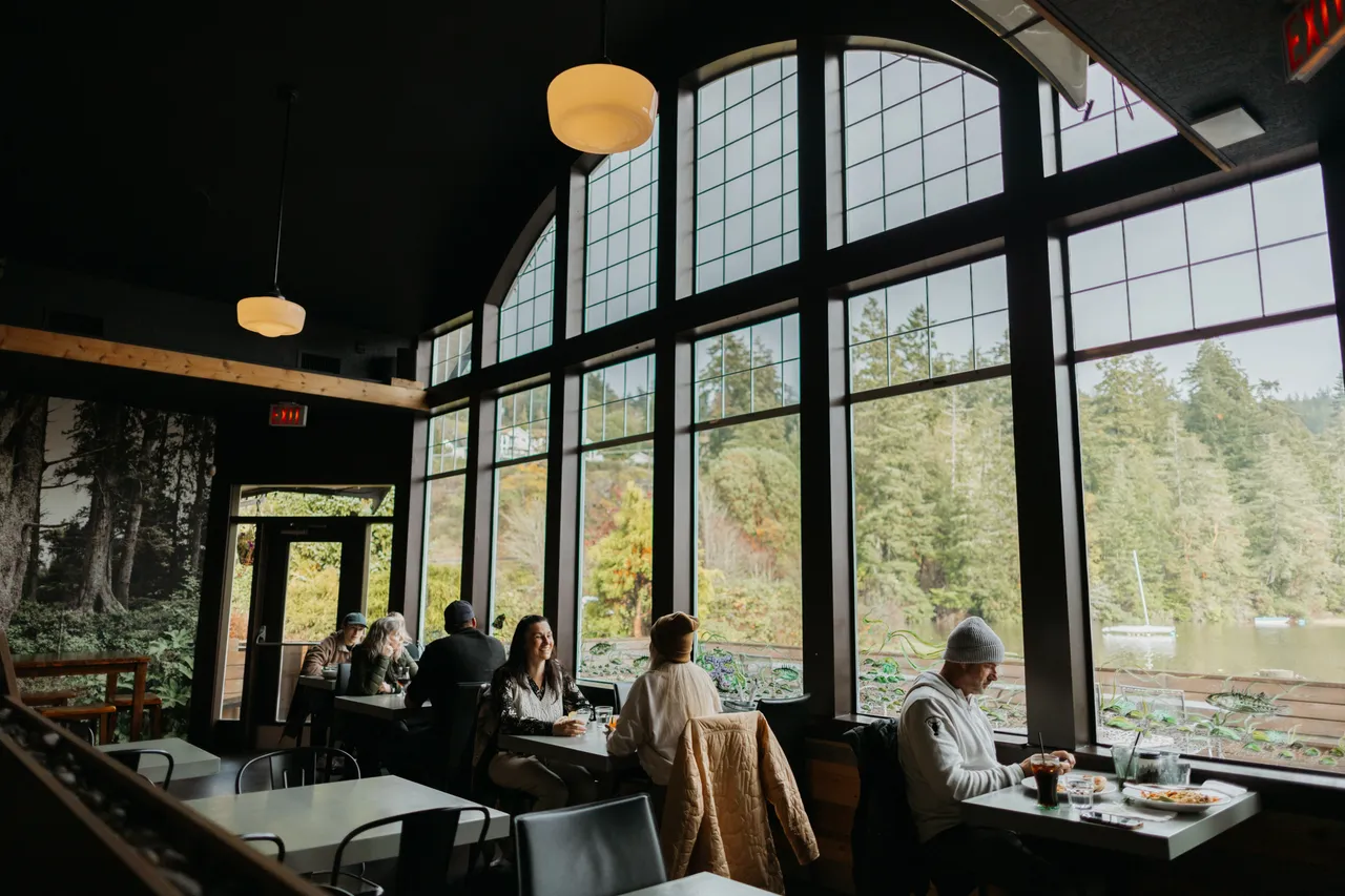 People at restaurants - 2 - Sooke