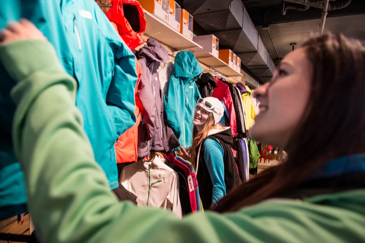 Retail Therapy at Toques & Tracks