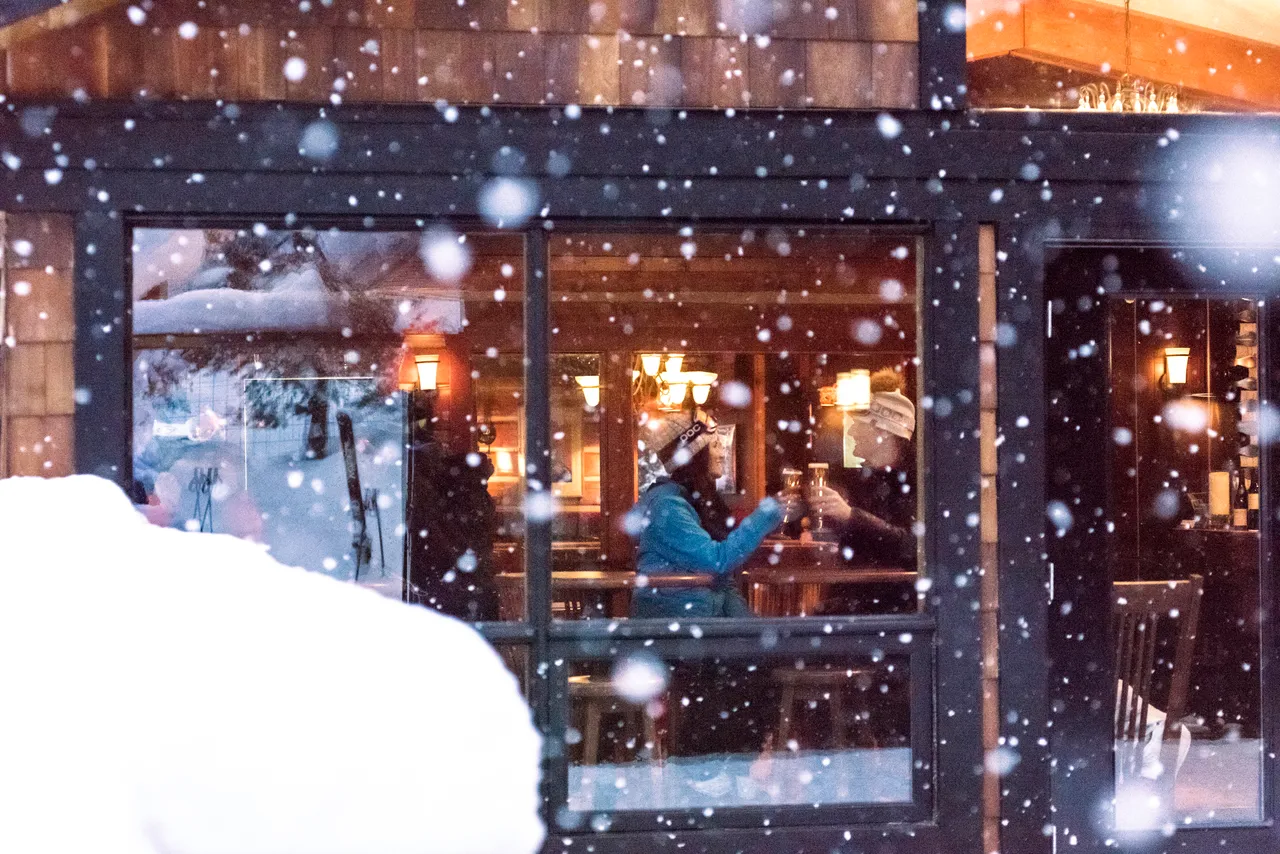Intimate Resort Dining Options