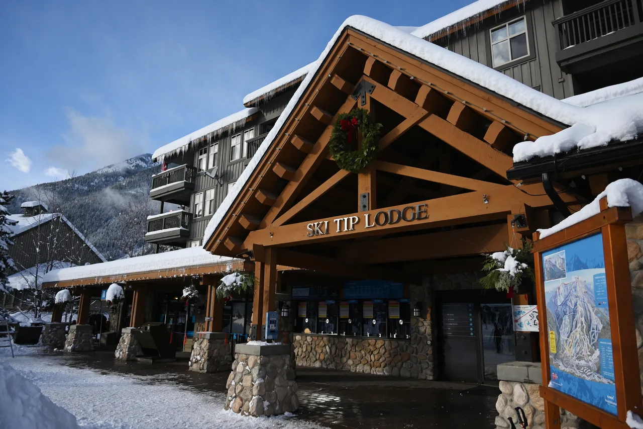 Ski Tip Lodge