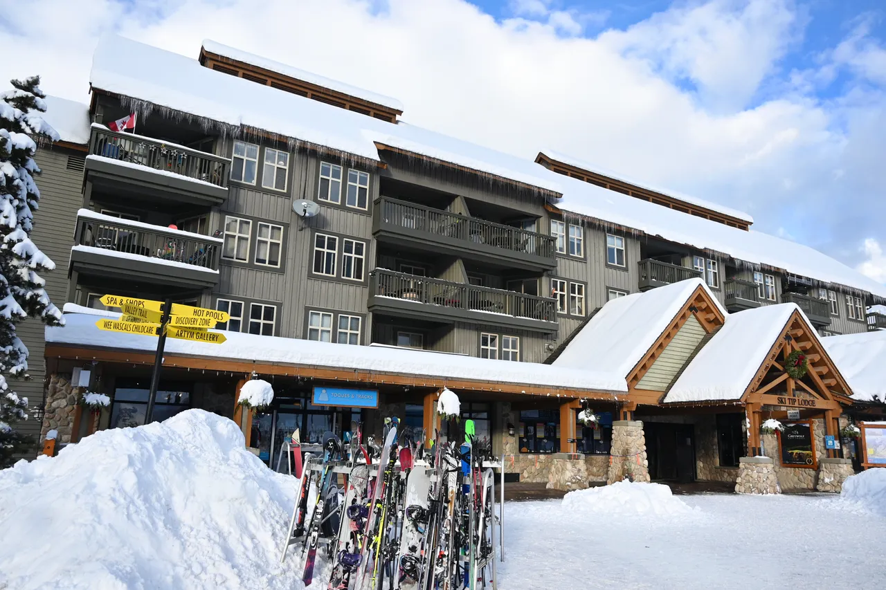 Ski Tip Lodge
