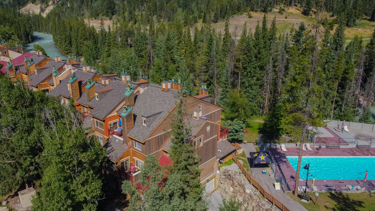 Toby Creek Lodge