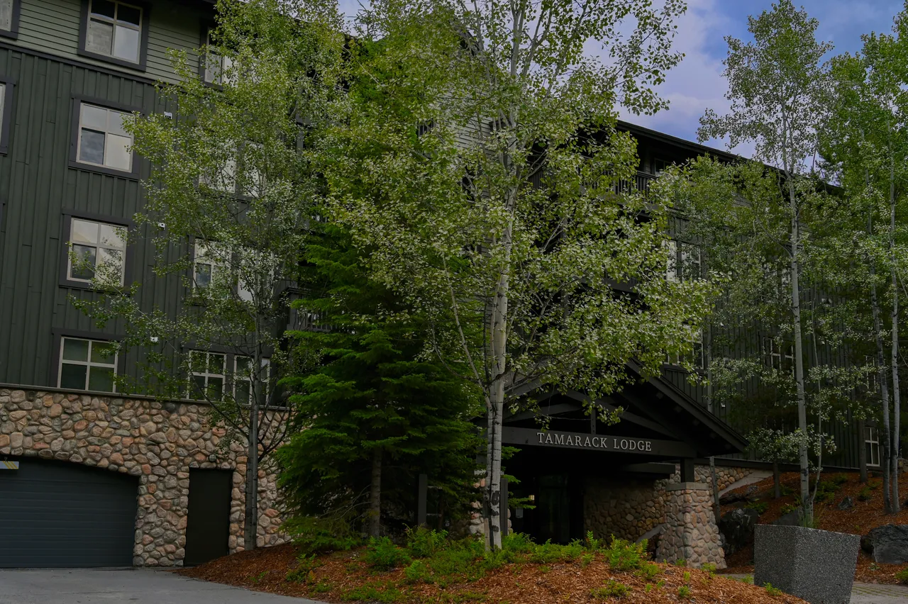 Tamarack Lodge