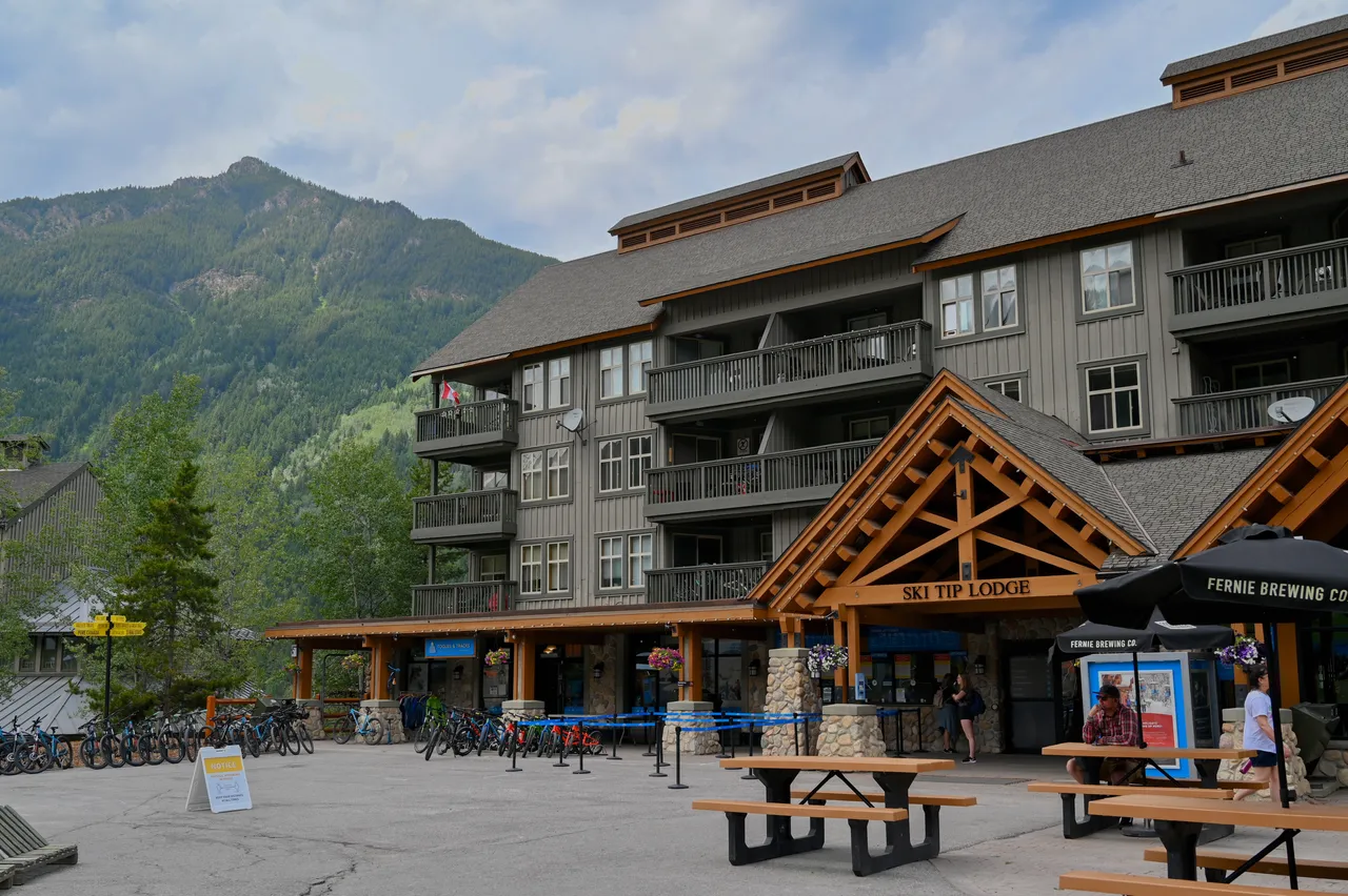 Ski Tip Lodge
