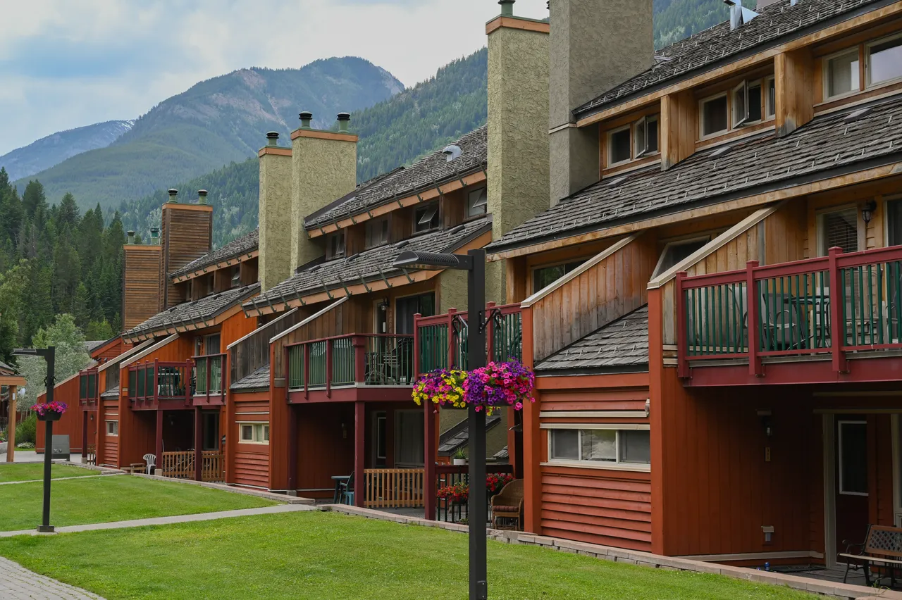 Horsethief Lodge