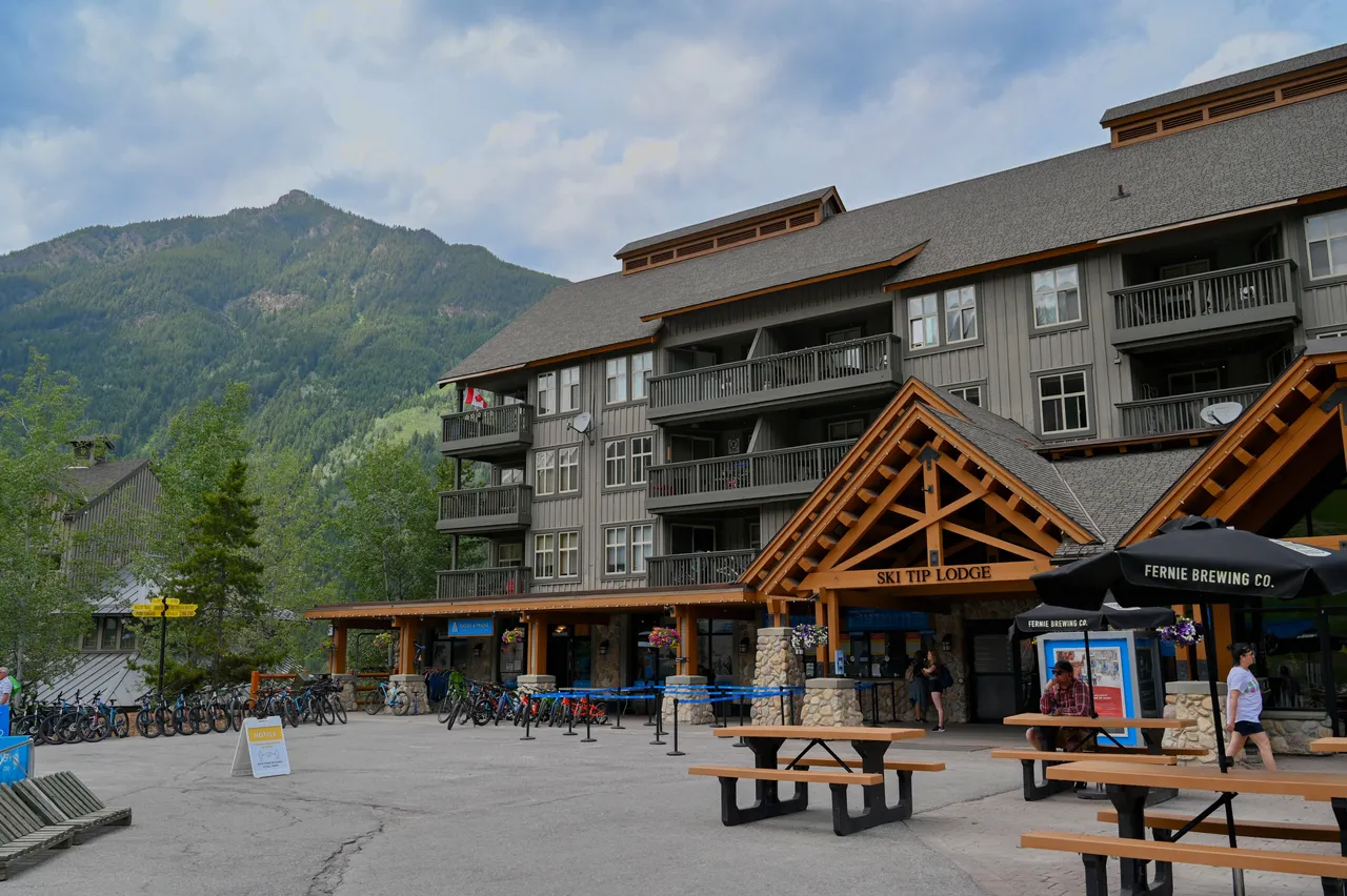 Ski Tip Lodge