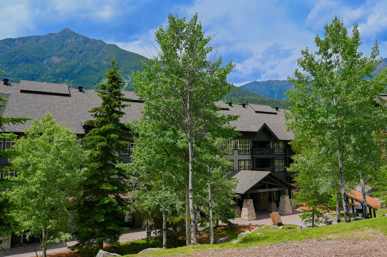 Tamarack Lodge