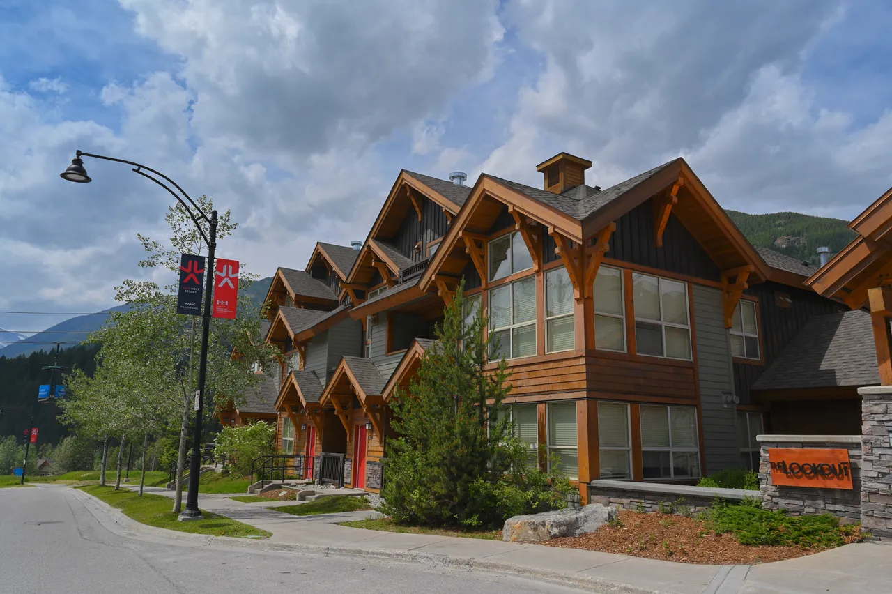 The Lookout Townhomes