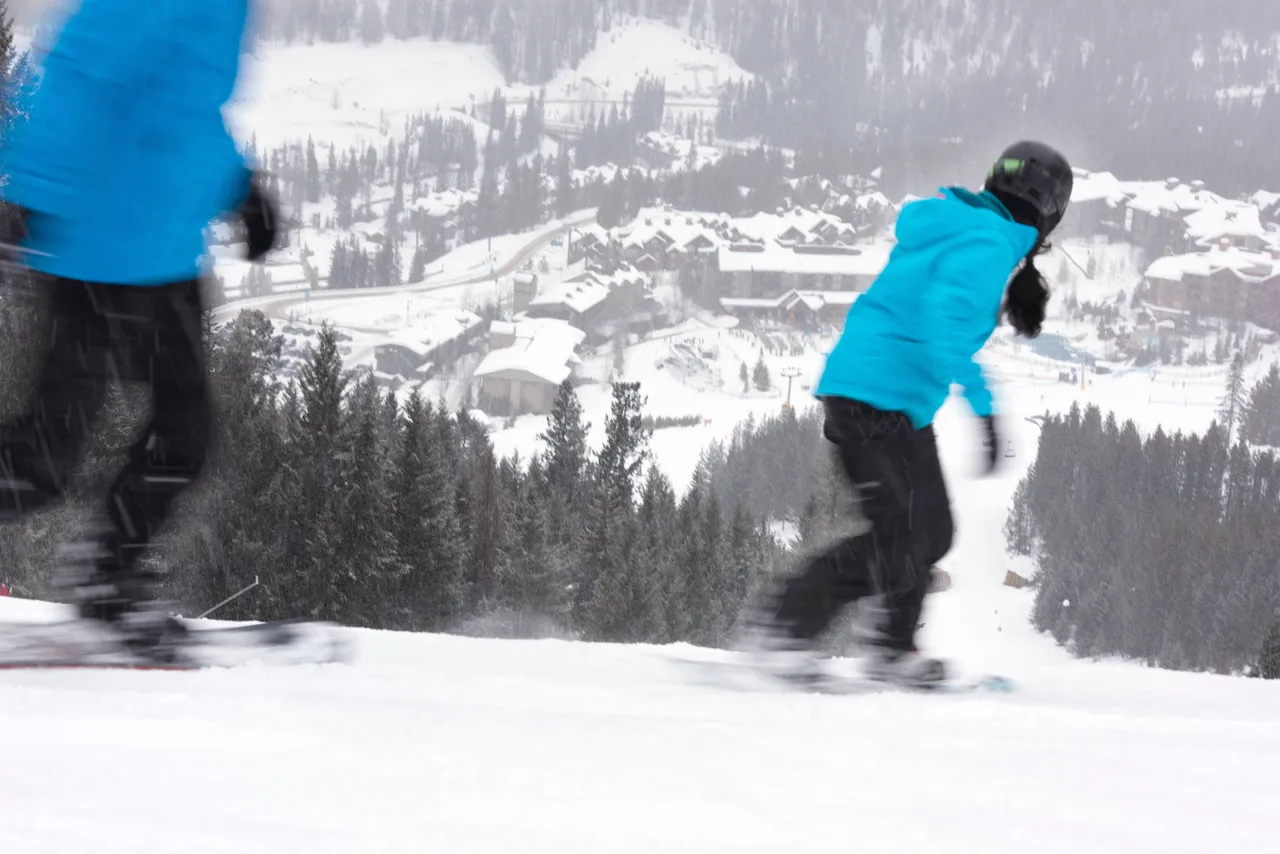 PANO_W2017_gibson_35_RGB