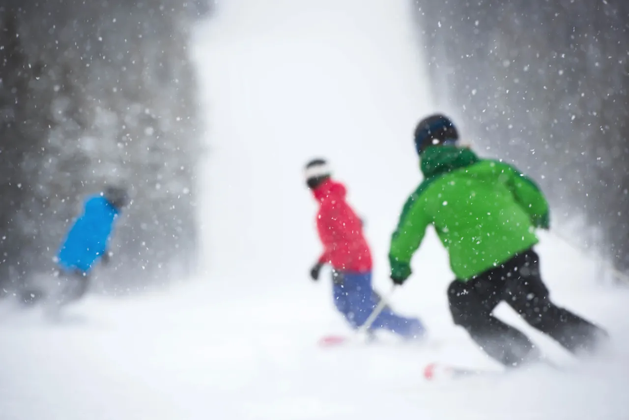 PANO_W2017_gibson_27_RGB