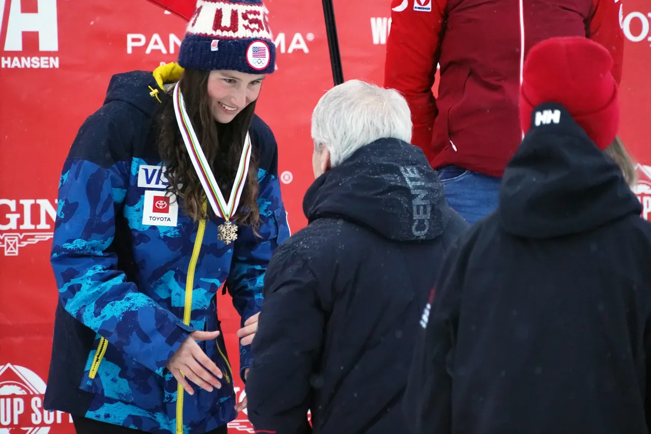 Women's DH | Medal Ceremony