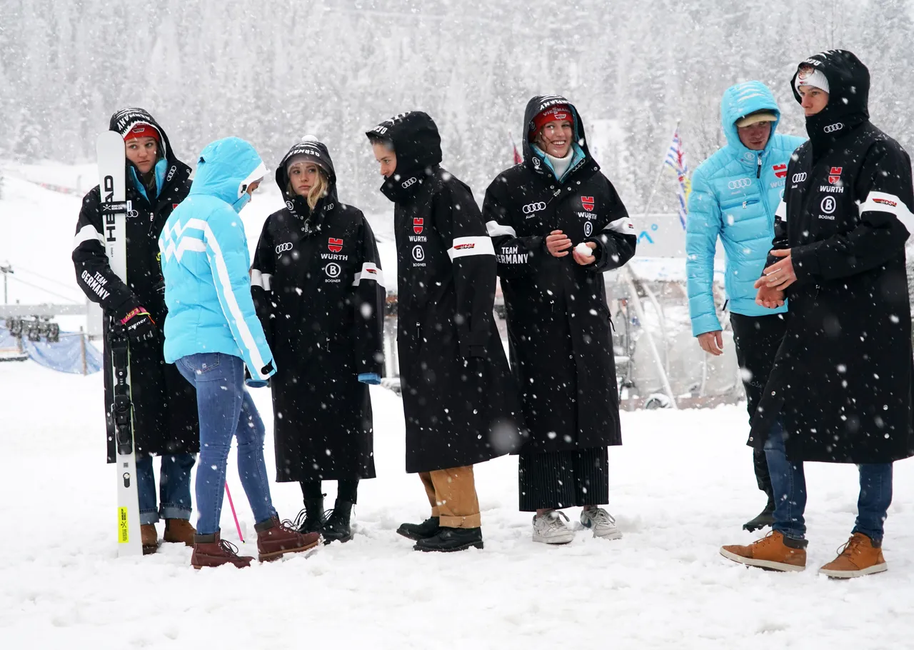 Woman's DH | Medal Ceremony