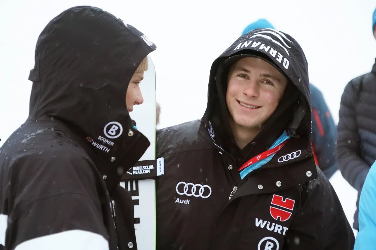 Woman's DH | Medal Ceremony