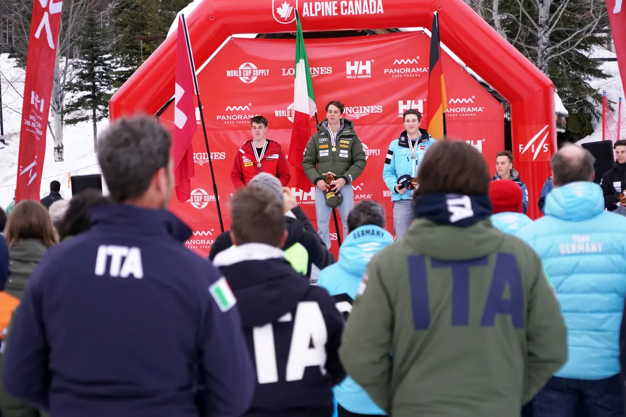 Men's DH | Medal Ceremony