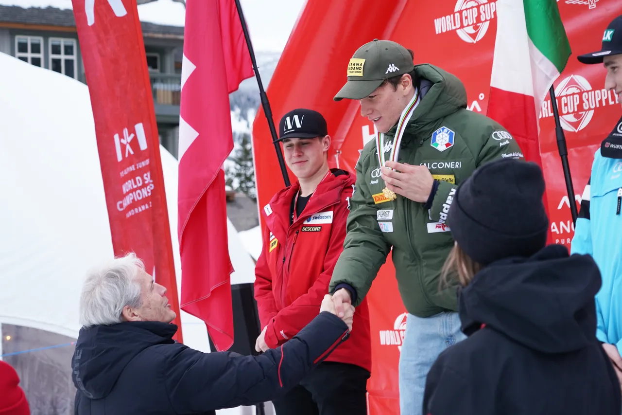 Men's DH | Medal Ceremony