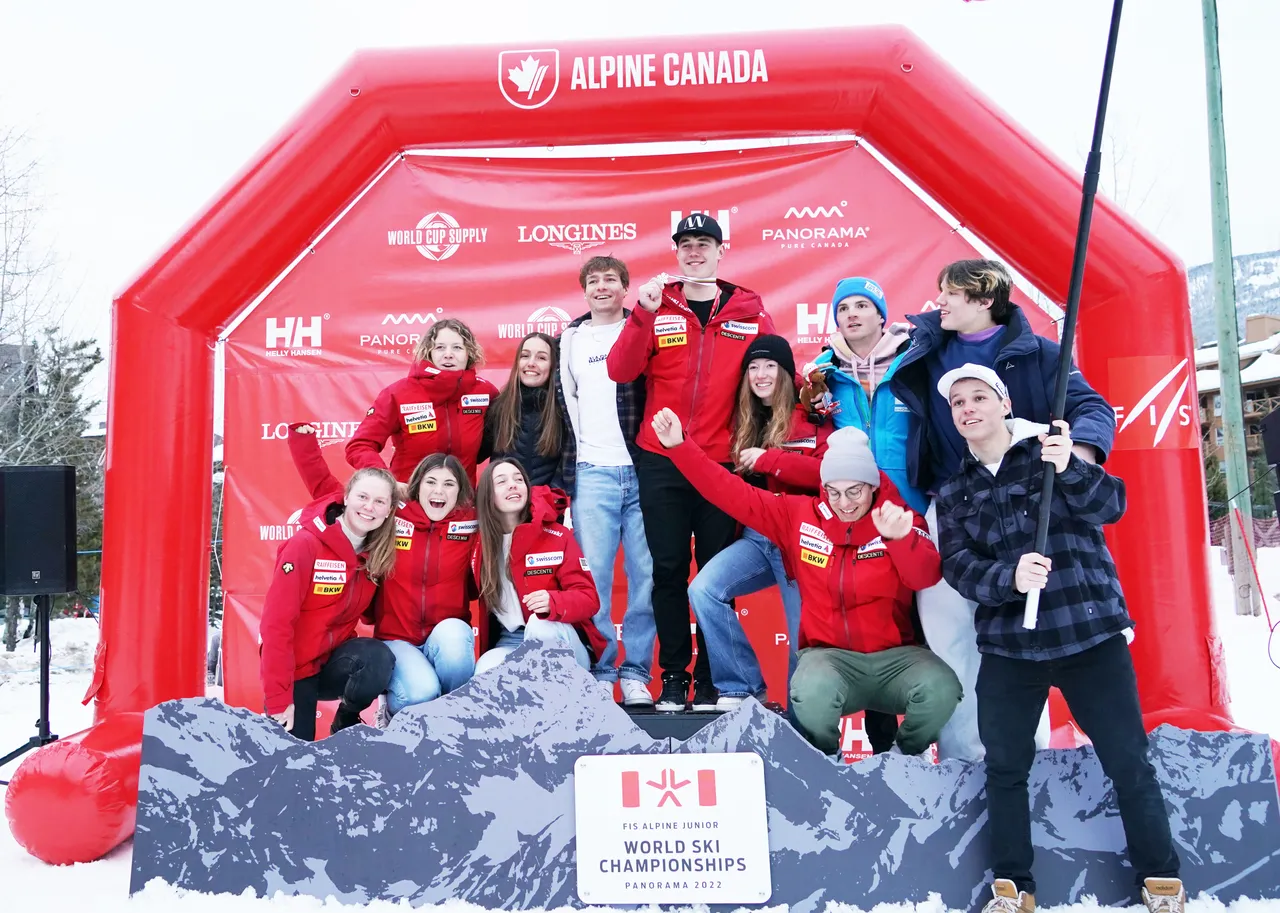 Men's DH | Medal Ceremony