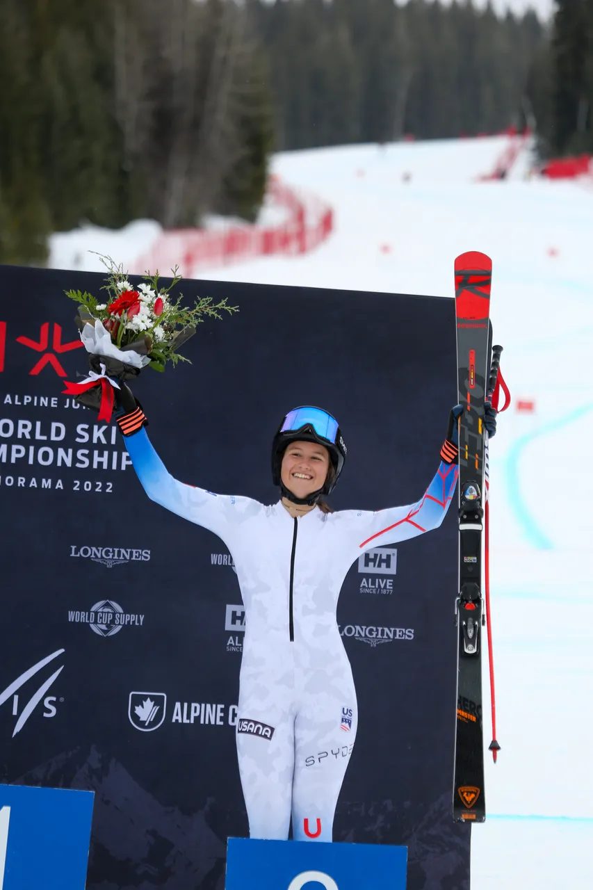 Women's DH | Flower Ceremony