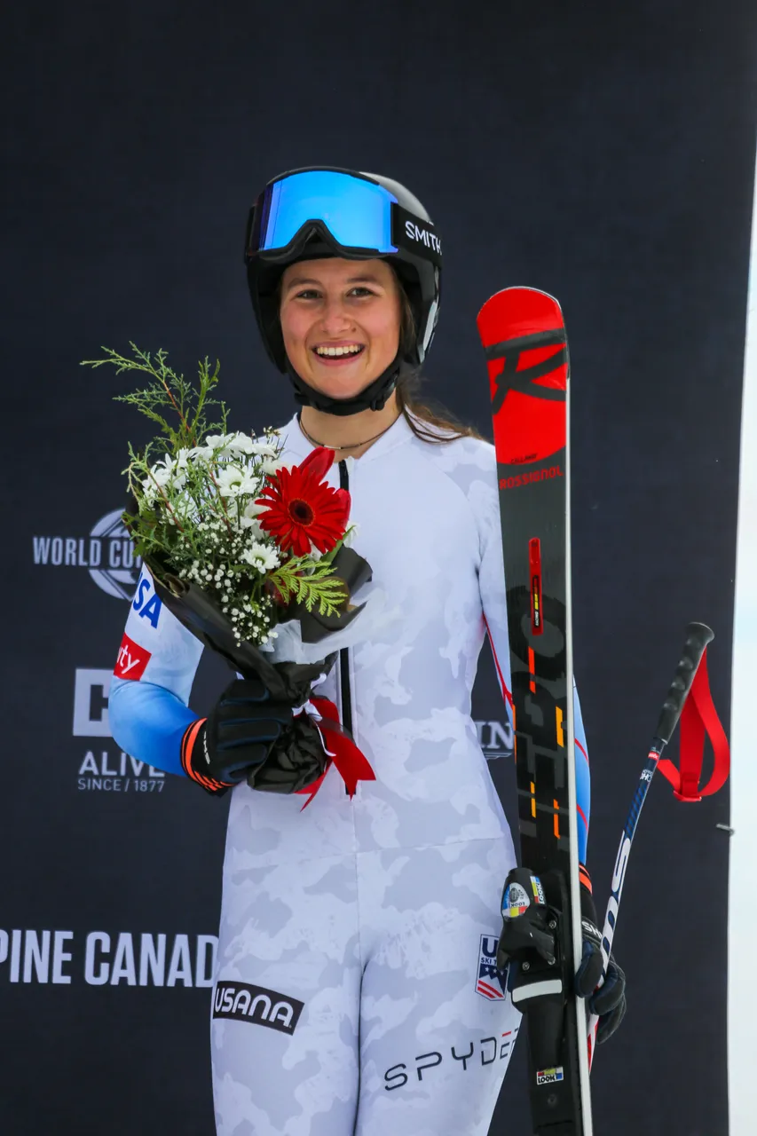 Women's DH | Flower Ceremony