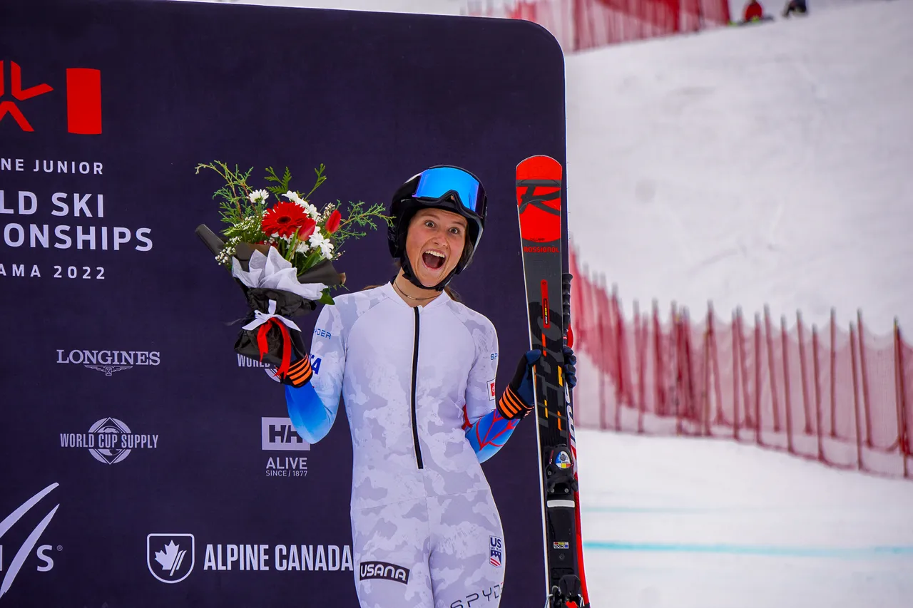 Women's DH | Flower Ceremony