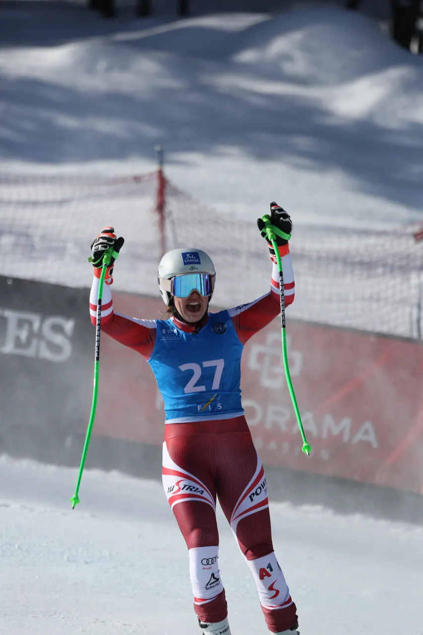 Women's SG | On Course