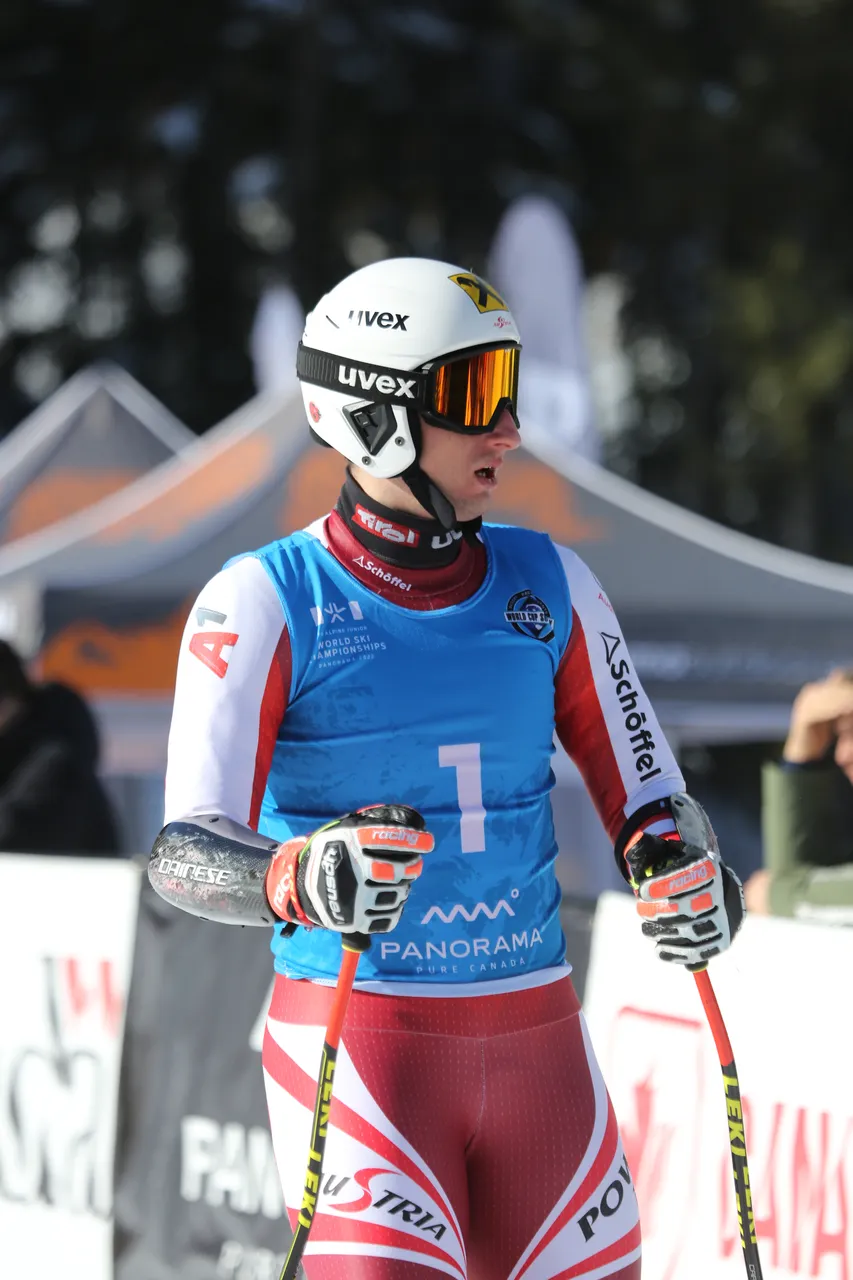 Men's SG | On Course