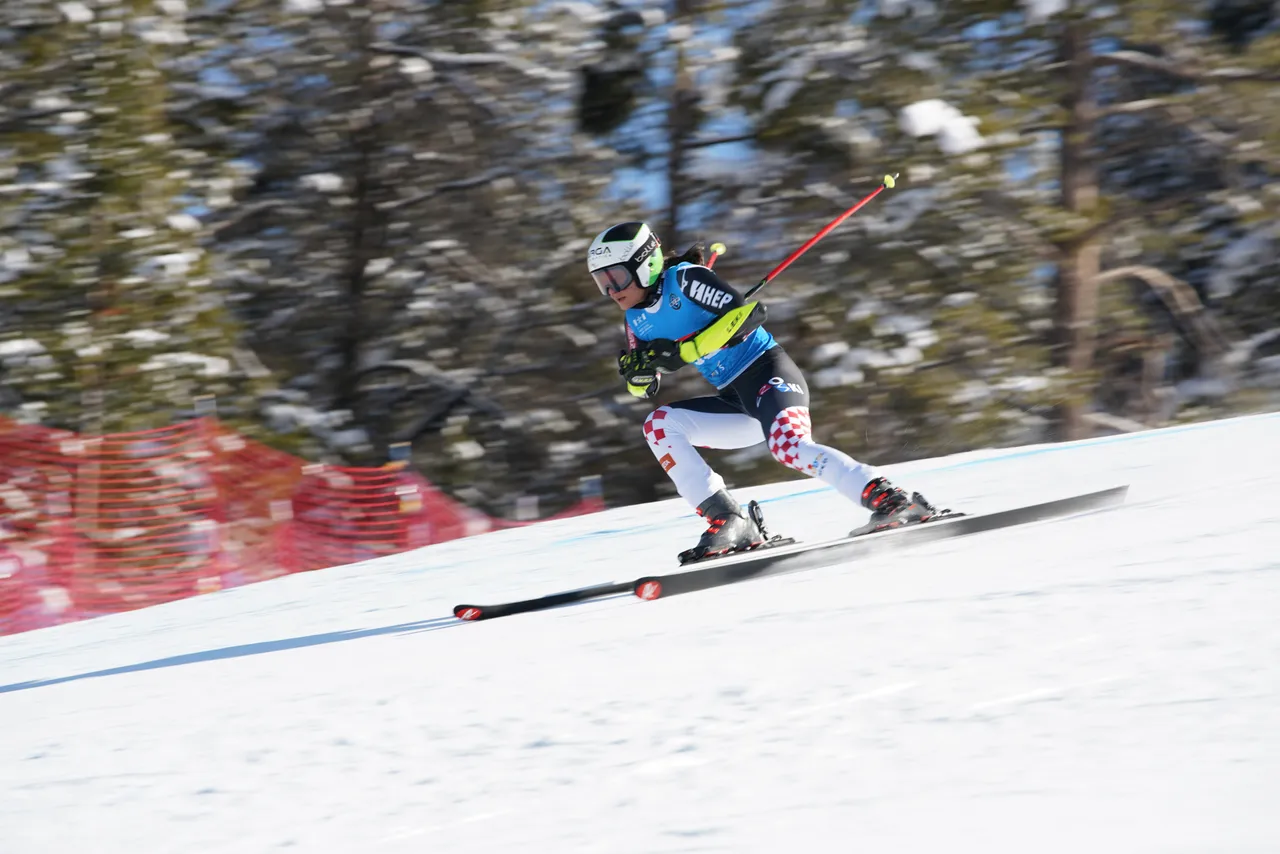 Women's SG | On Course
