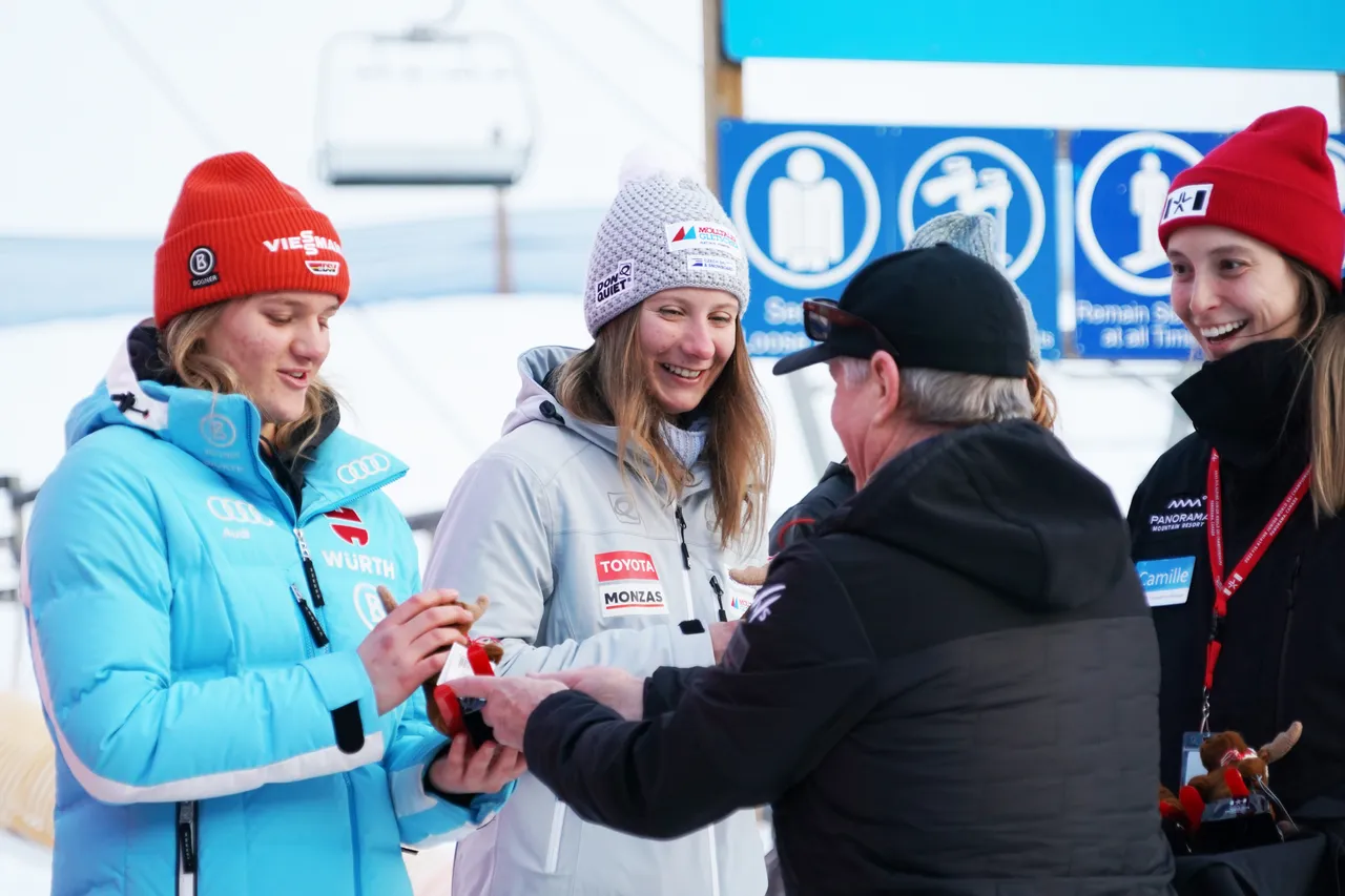 Women's SG | Medal Ceremony