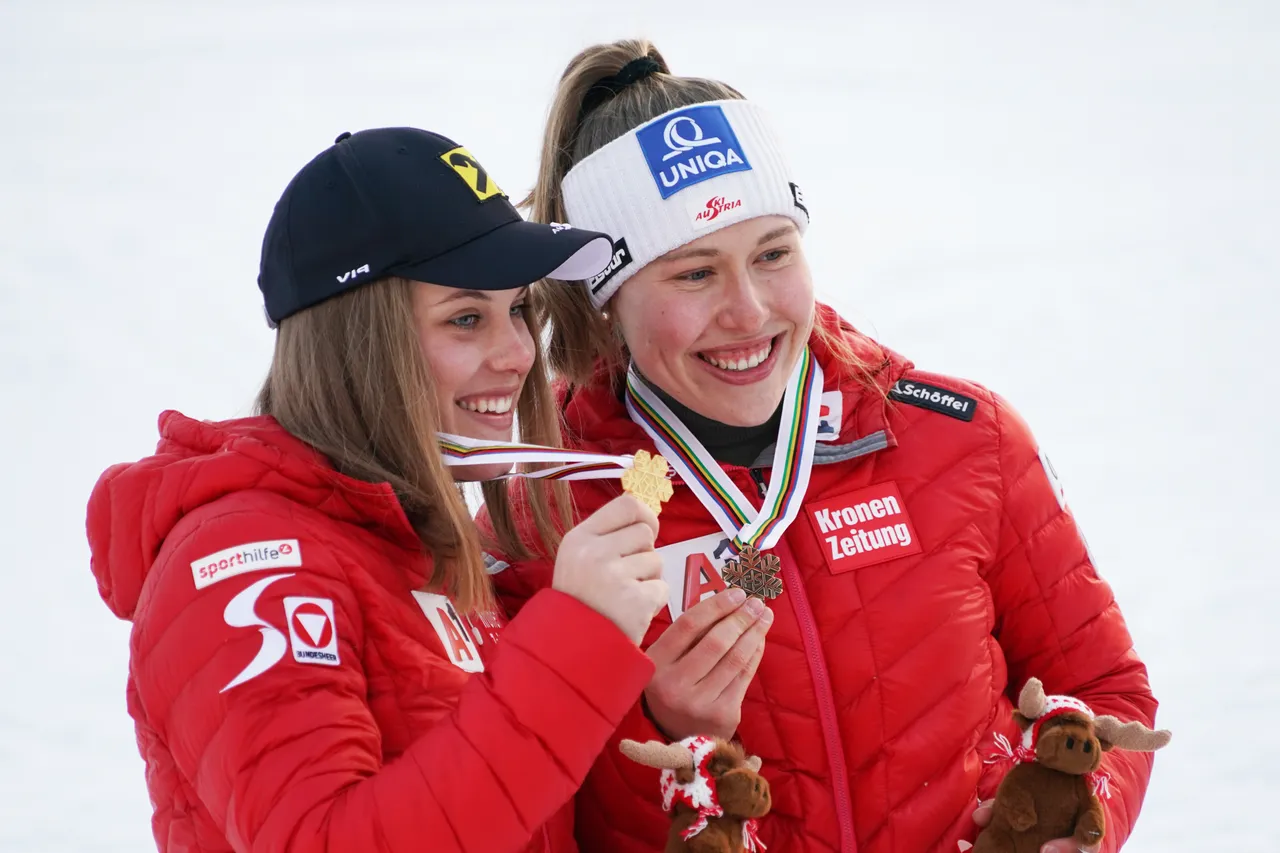 Women's SG | Medal Ceremony