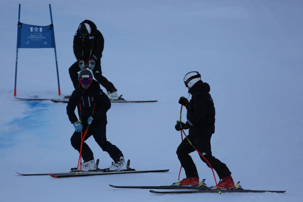 Women's SG | On Course