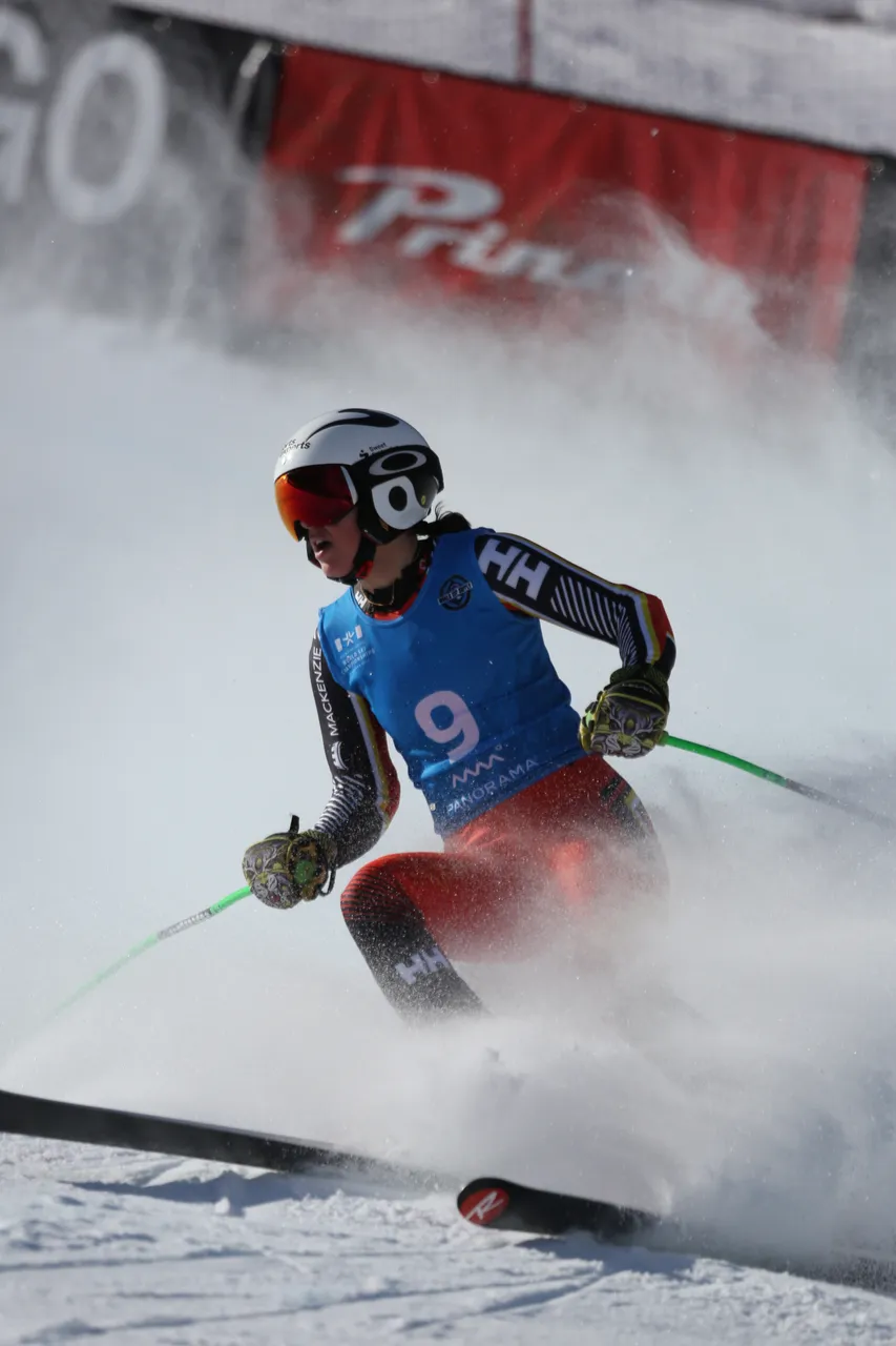 Women's SG | On Course