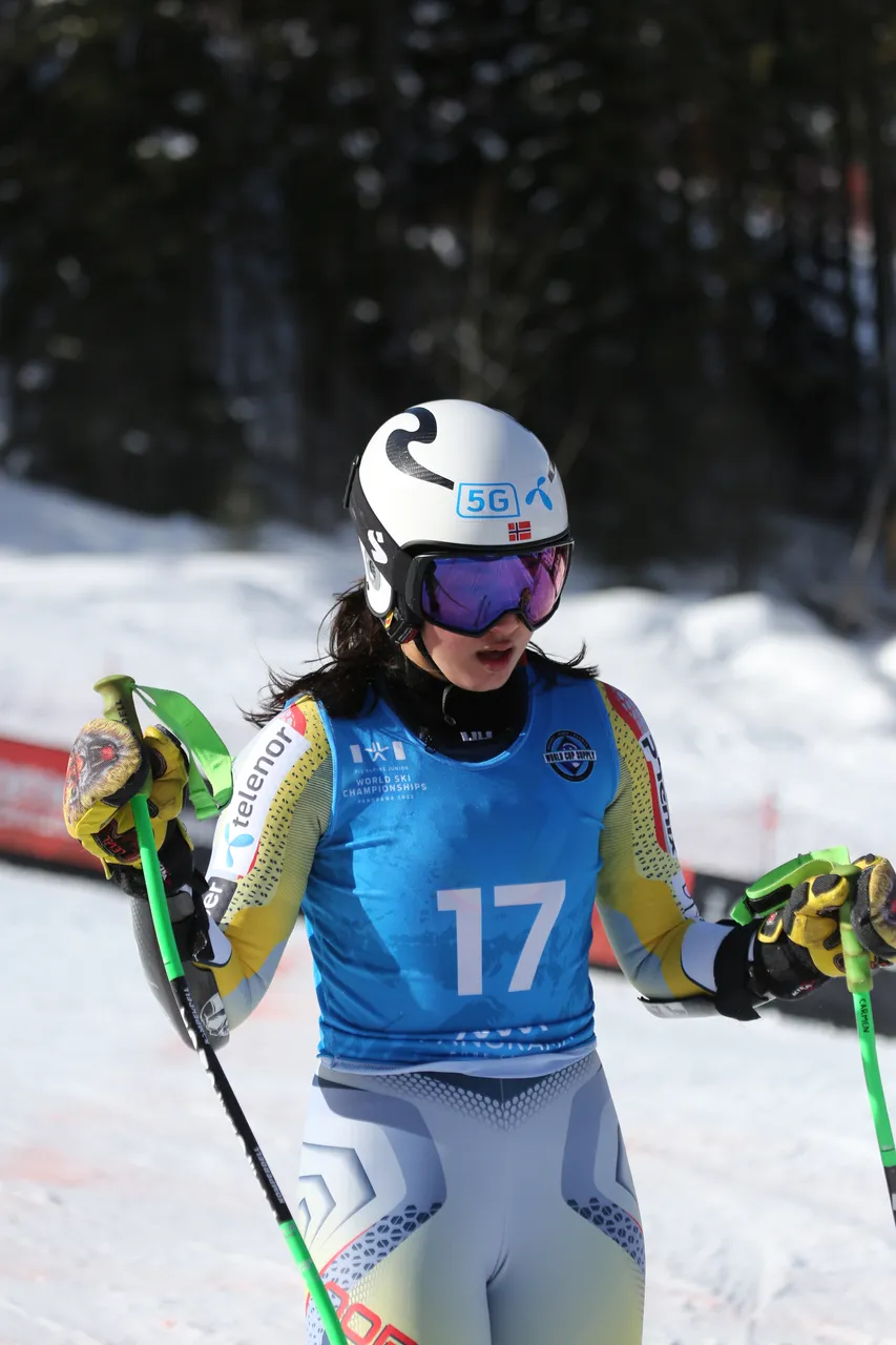 Women's SG | On Course