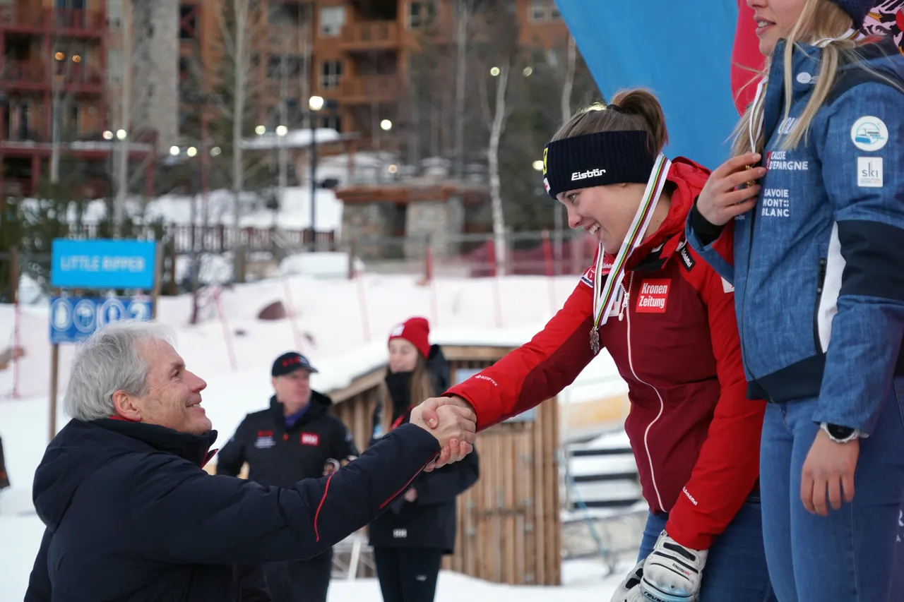 Women's AC-SL | Medal Ceremony