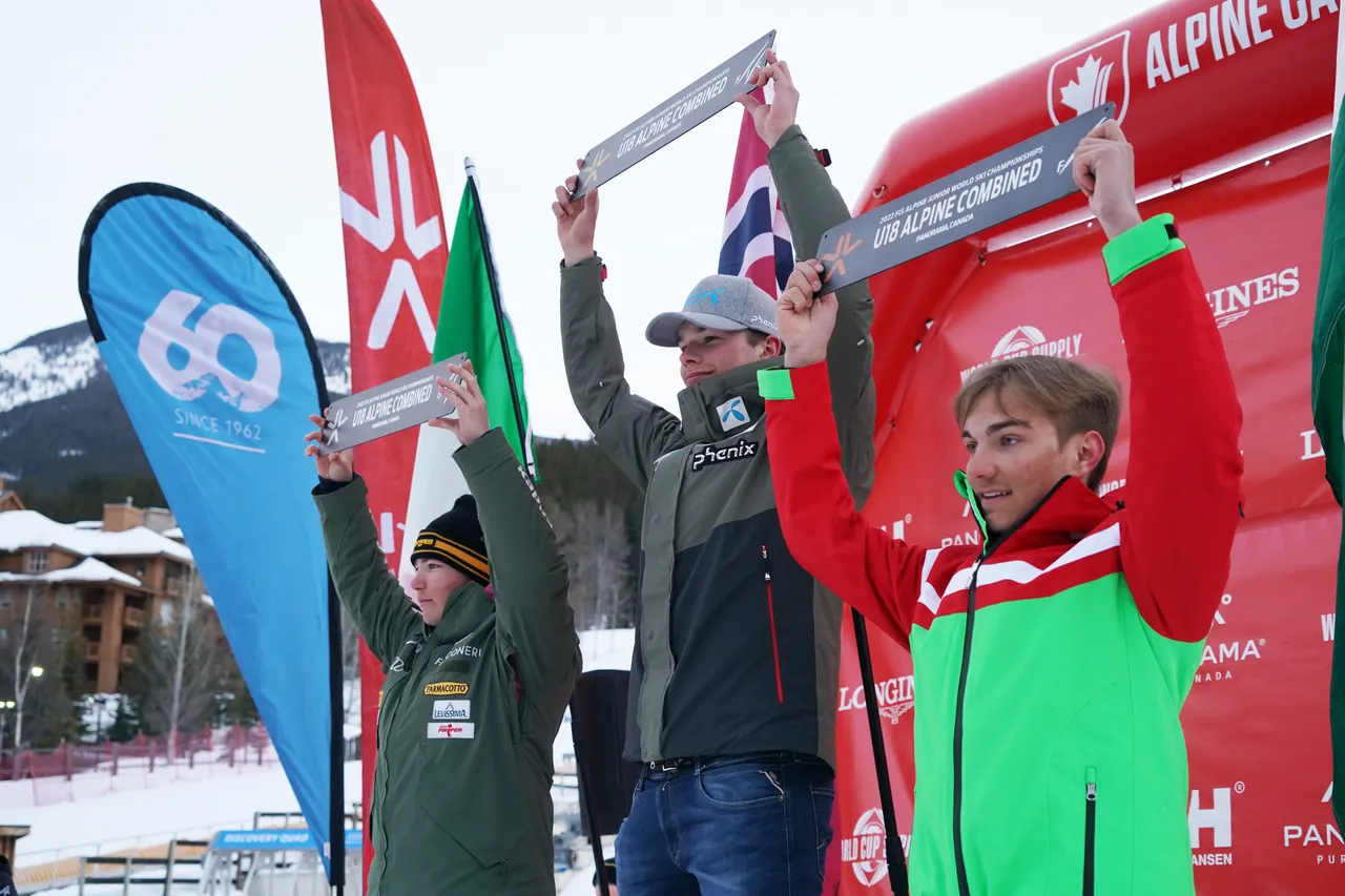 Women's AC-SL | Medal Ceremony