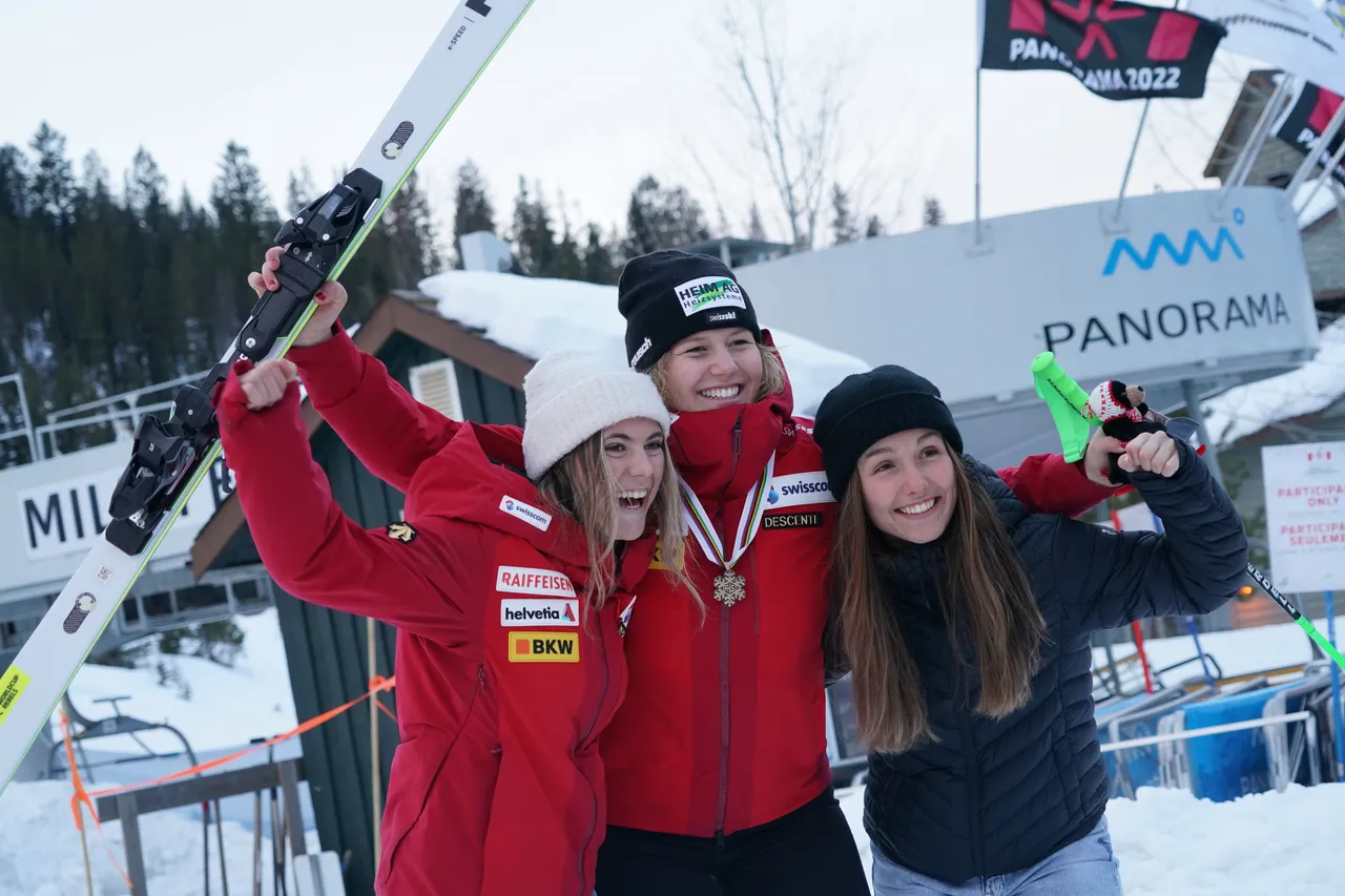 Women's AC-SL | Medal Ceremony