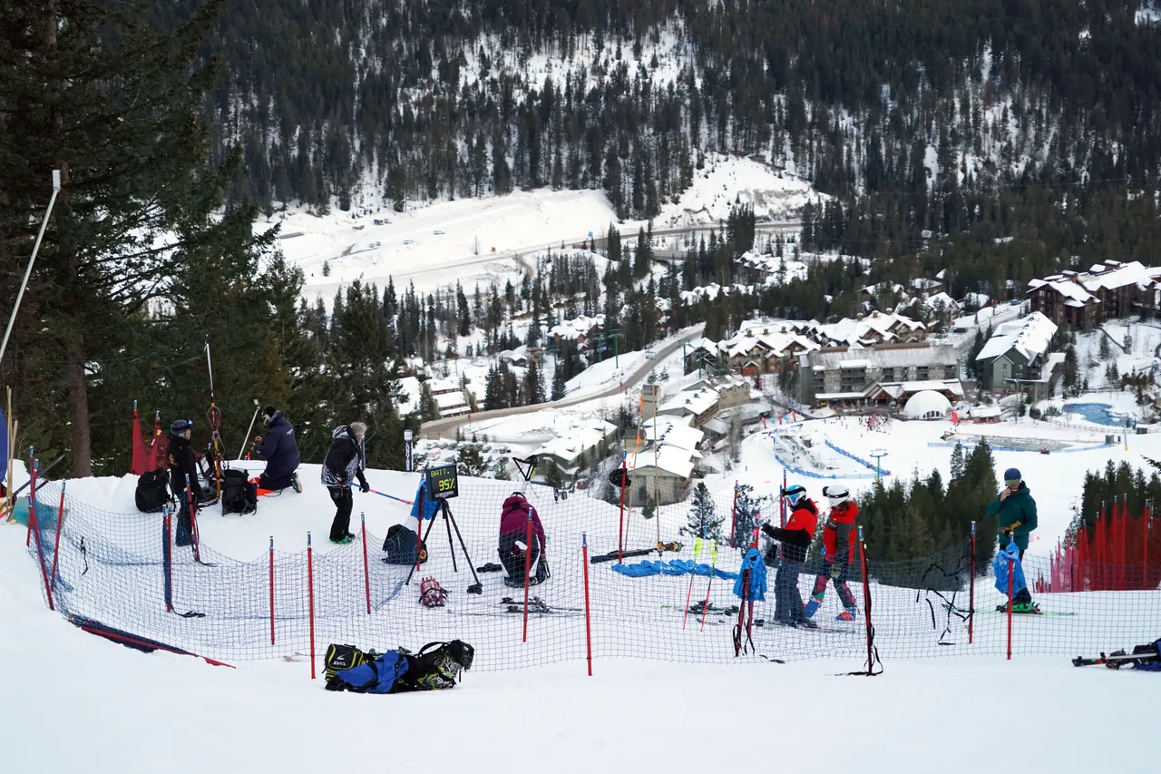 Women's SL | On Course