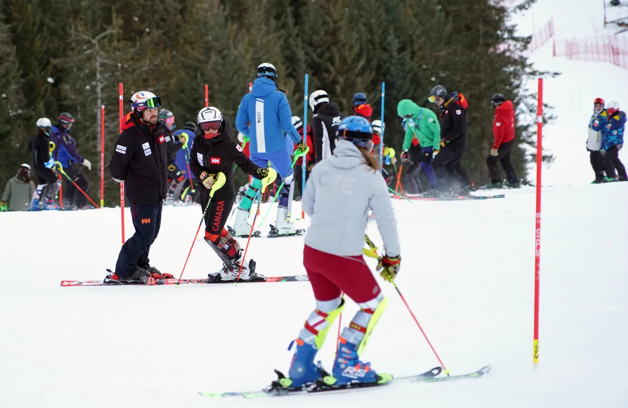 Women's SL | On Course
