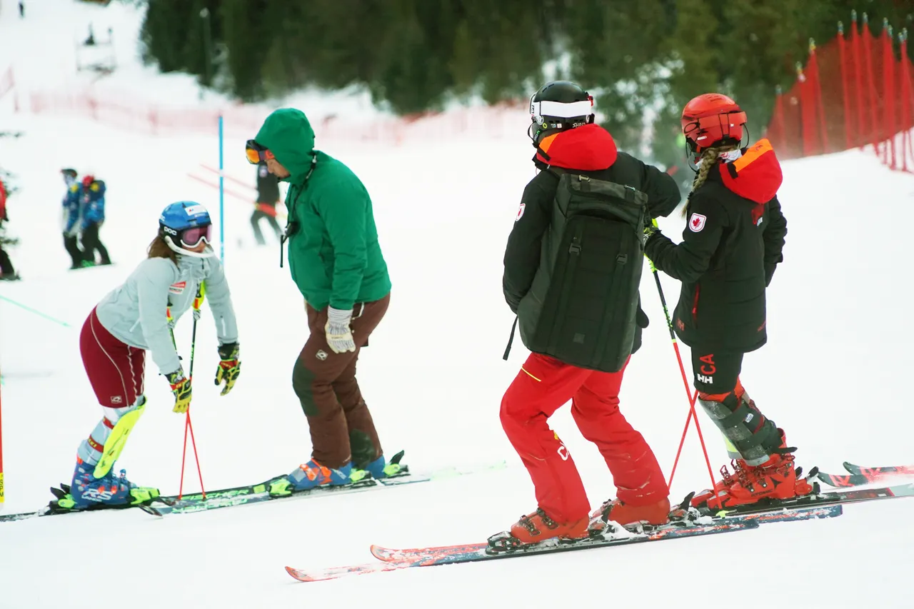 Women's SL | On Course