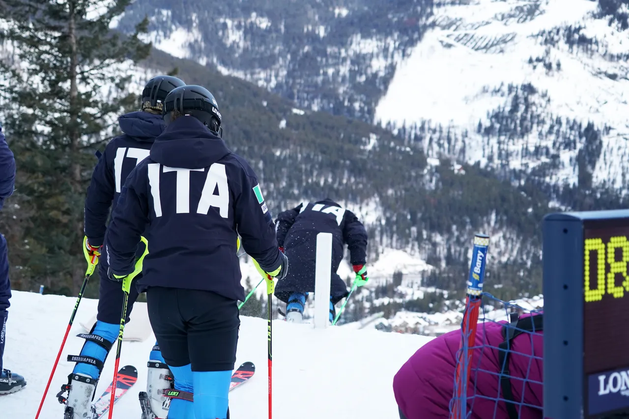 Women's SL | On Course