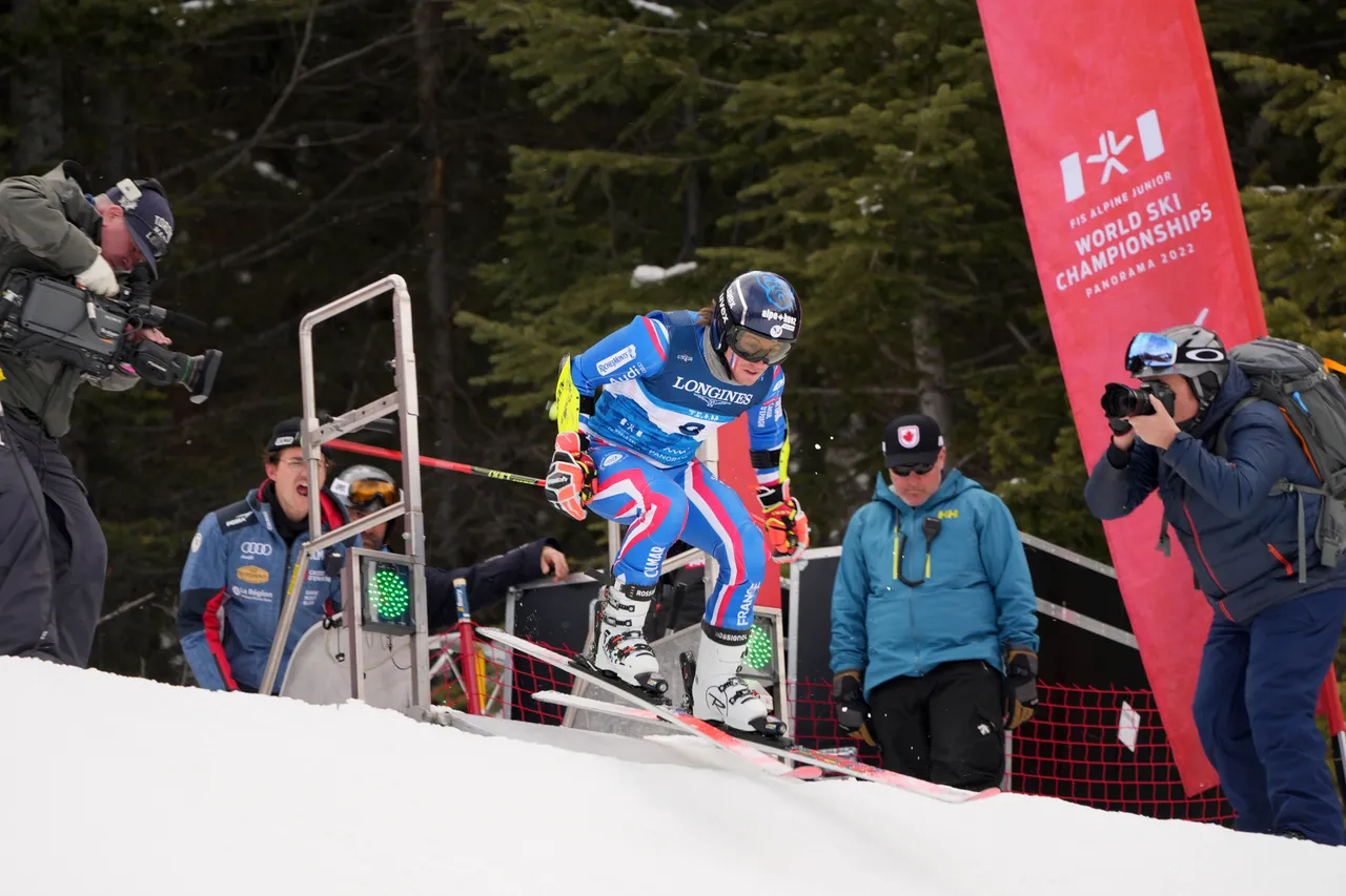 Mixed Teams Event | On Course