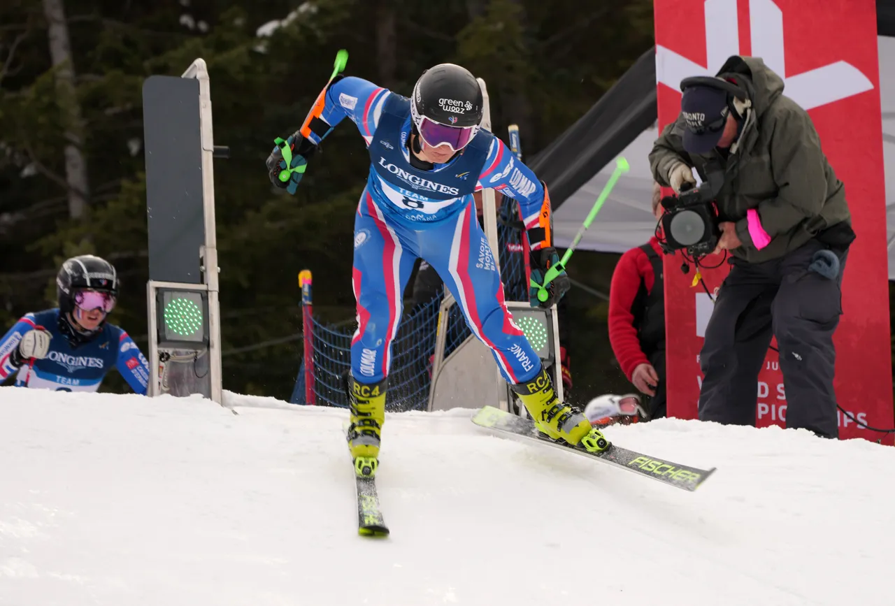 Mixed Teams Event | On Course