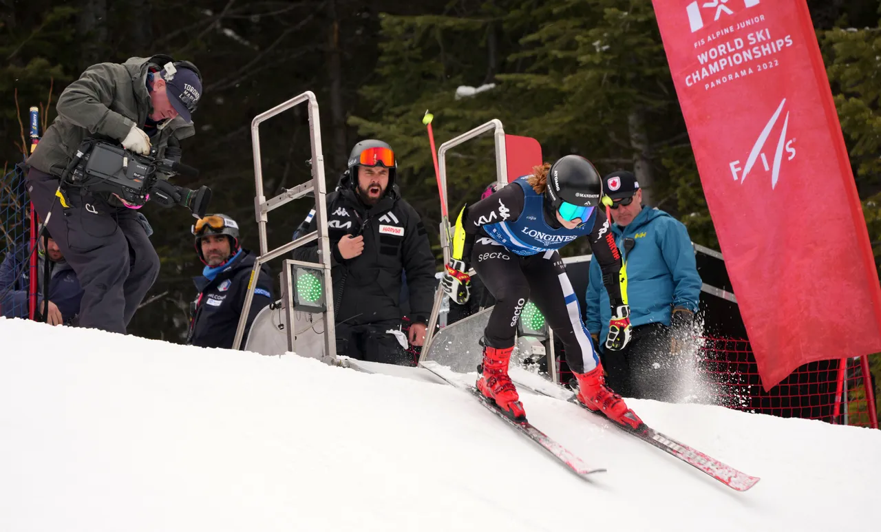 Mixed Teams Event | On Course