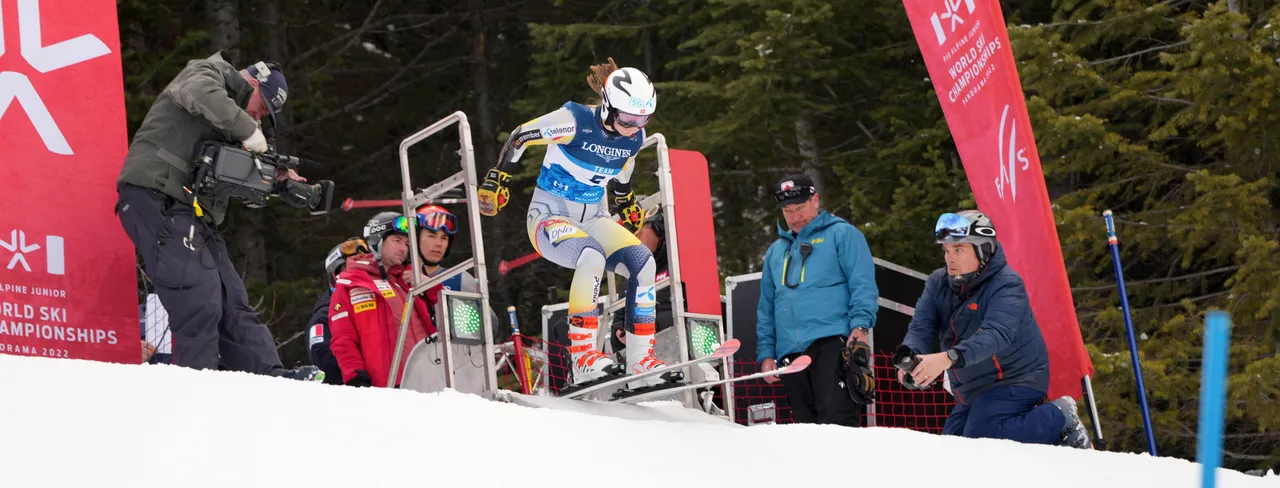 Mixed Teams Event | On Course
