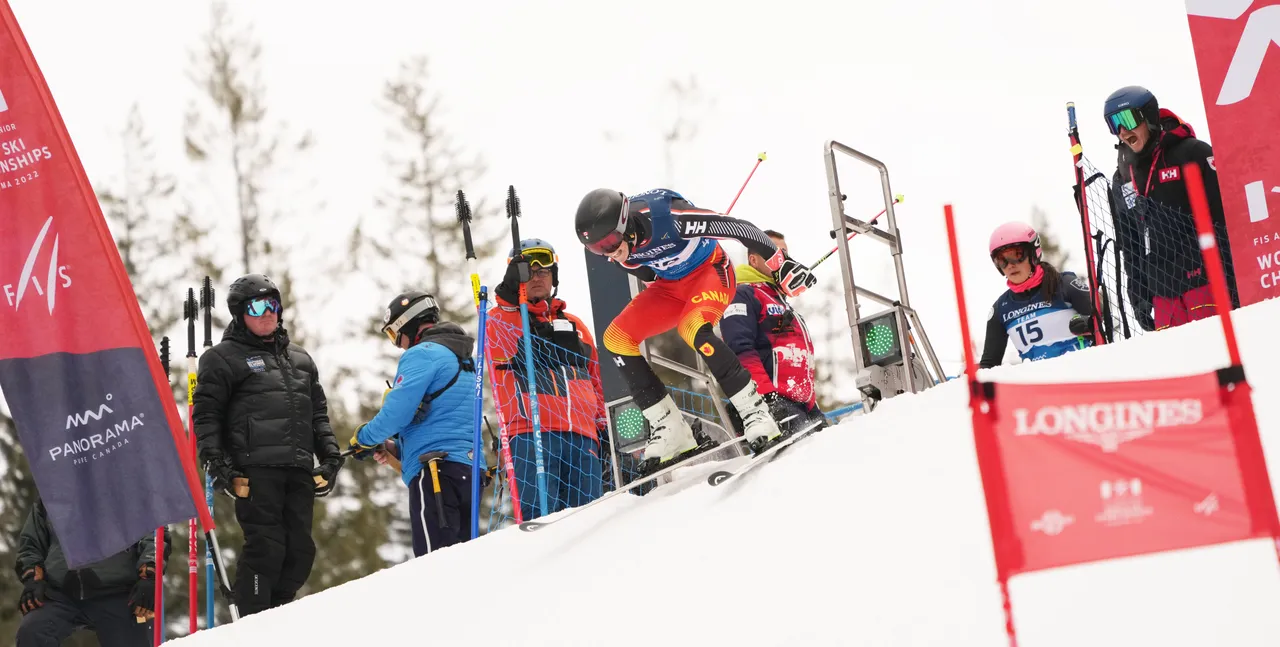Mixed Teams Event | On Course