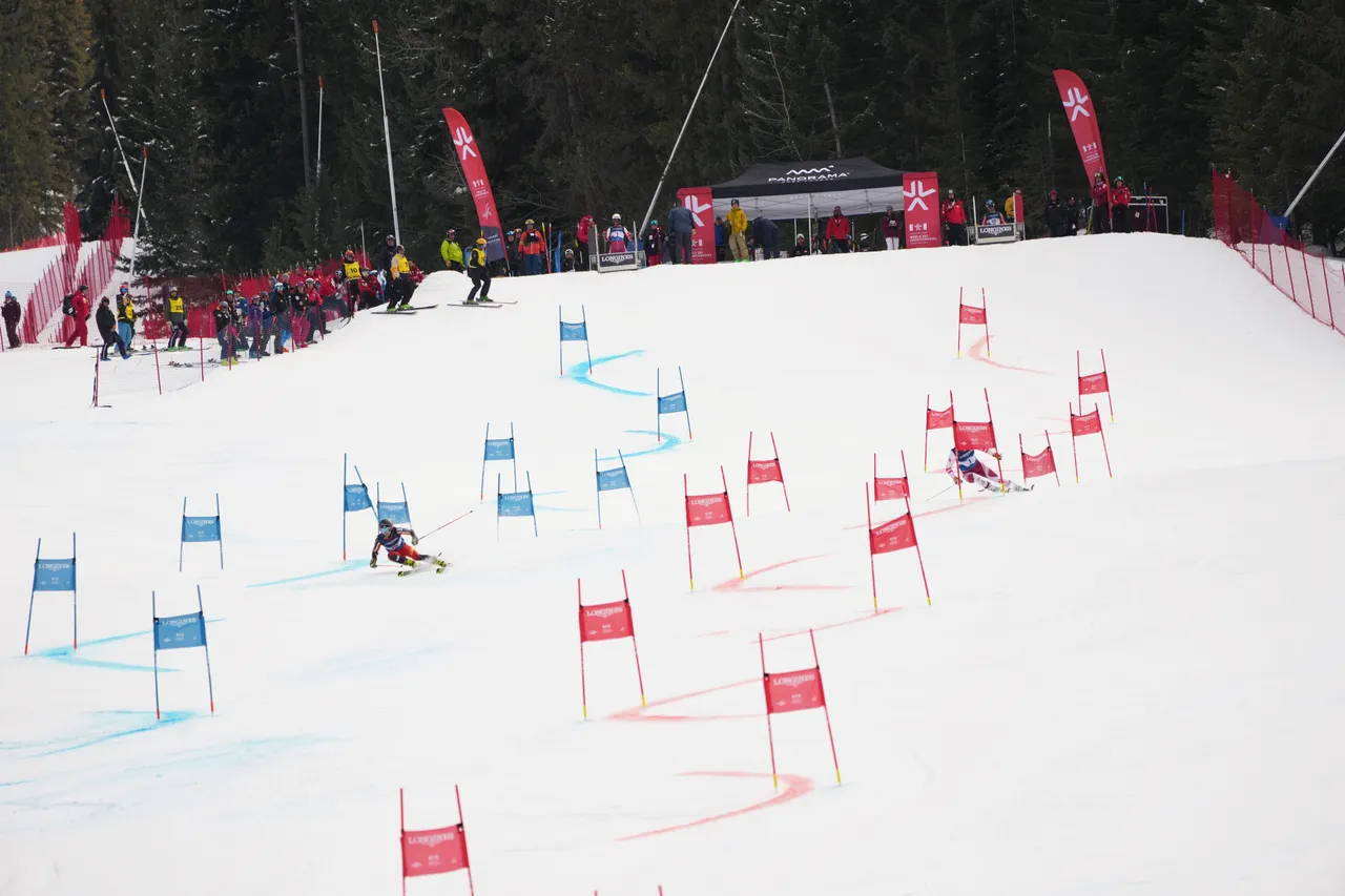 Mixed Teams Event | On Course